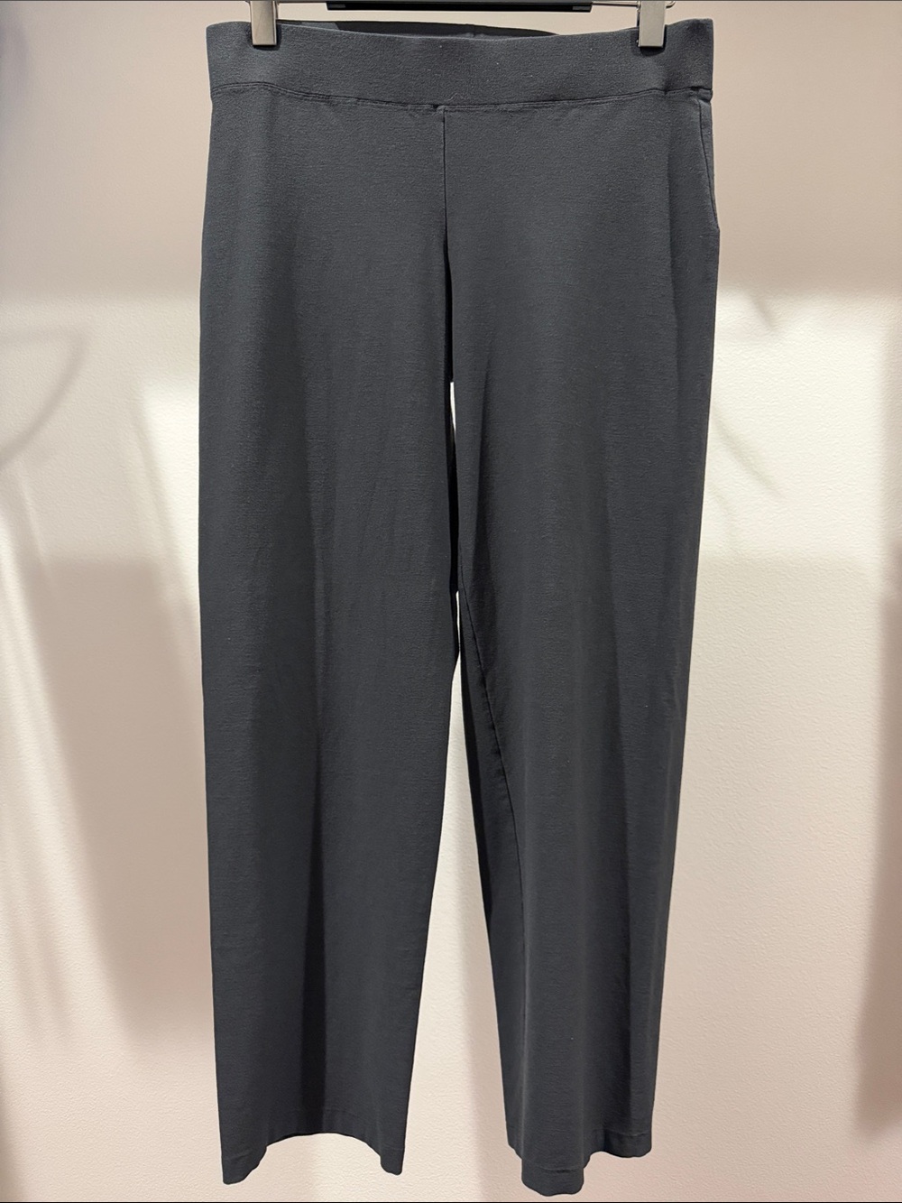 Eileen Fisher M Gray Stretch Knit Pants